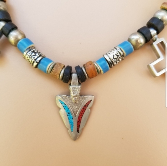 VINTAGE NATIVE AMERICAN CROSS & ARROWHEAD PENDANT BEADED NECKLACE - Picture 5 of 8